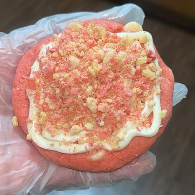 Strawberry Crunch Cookies 