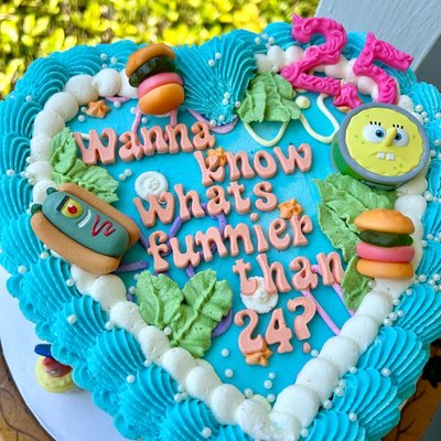 SpongeBob Heart Cake 