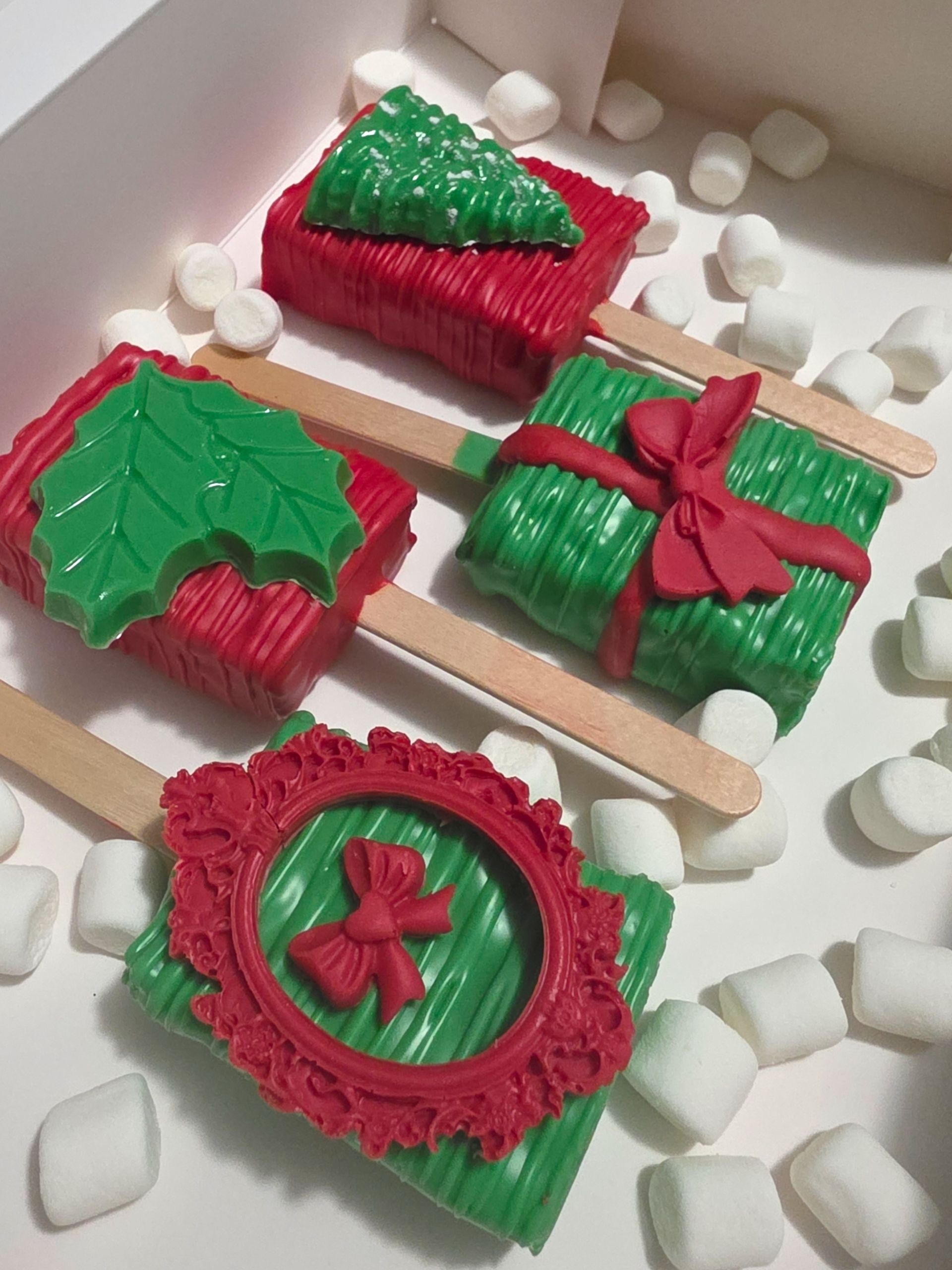 Dipped/Drizzled  Marshmallow Bar +  Small Fondant Accent/dozen
