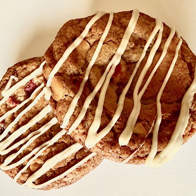 Strawberries & Cream Cookies (1/2 Dozen)
