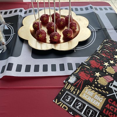 Chocolate Covered Cake Pops 