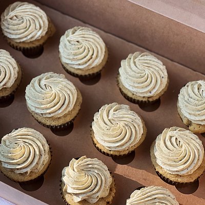 Pistachio Cupcakes + Pistachio Buttercream