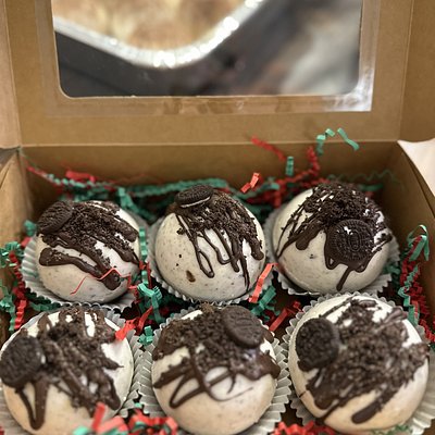 Oreo Hot Cocoa Bombs