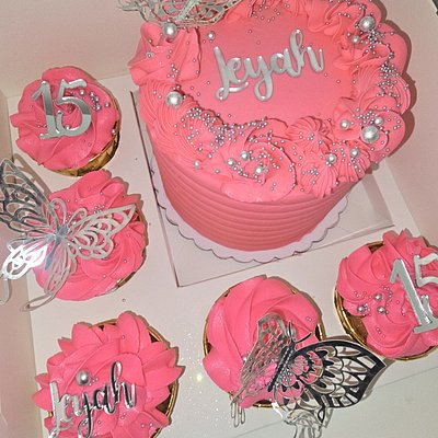 Bento 5in Cake / 5 Cupcakes 