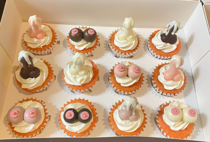 Naughty 😈 Cupcakes 