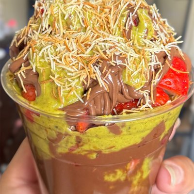 Dubai Chocolate Strawberry Cup