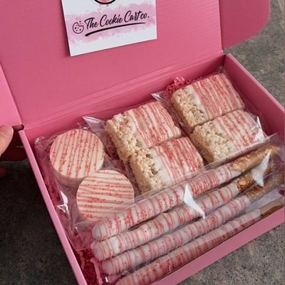 Treat Box (10 Pieces)