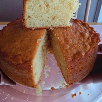8” Sponge Cake (3 Lbs)