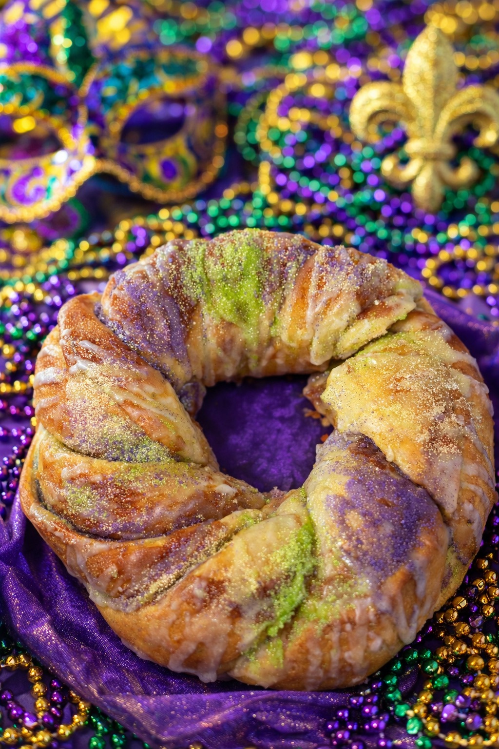 Mardi Gras King Cake - Cinnamon 