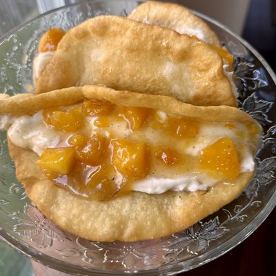 Peach Cobbler Cheesecake Tacos
