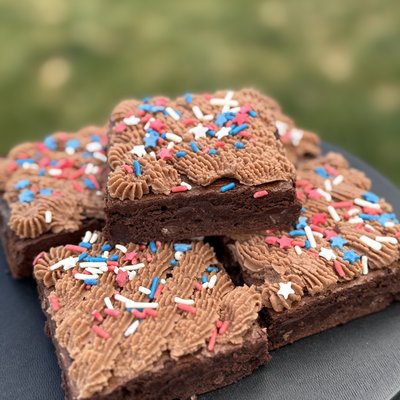 Frosted Chocolate Buttercream Brownie (12)
