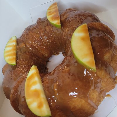 Caramellata Apple Bundt 10"