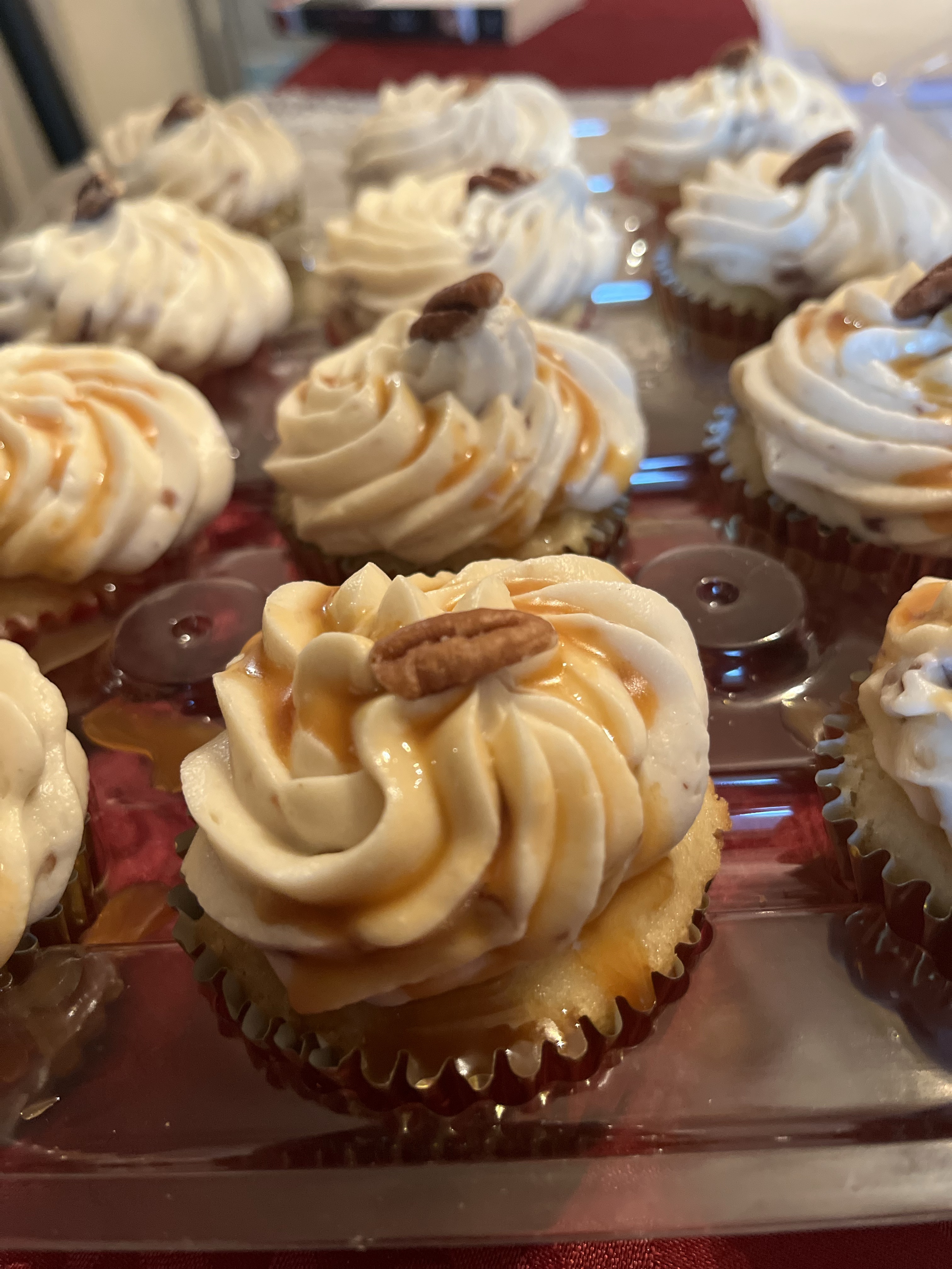 Cupcakes(dozen)
