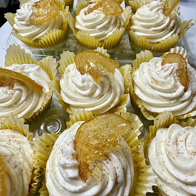 Loaded Lemon Cupcakes (6ct)