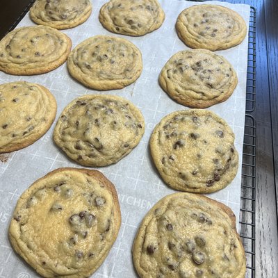 XL Chocolate Chip Cookie (per Cookie)