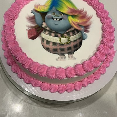 9” Single Round Cake-serves 14–16