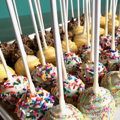 Custom Assorted Cake Pops