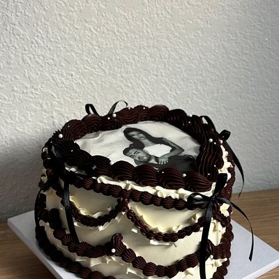 9” Custom Buttercream Cake 