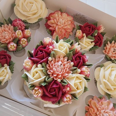 Floral Party Box