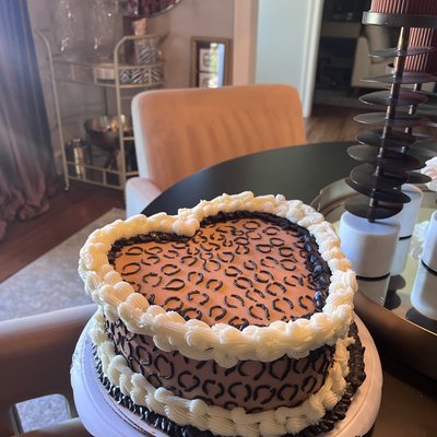 6 Inch Heart Cake