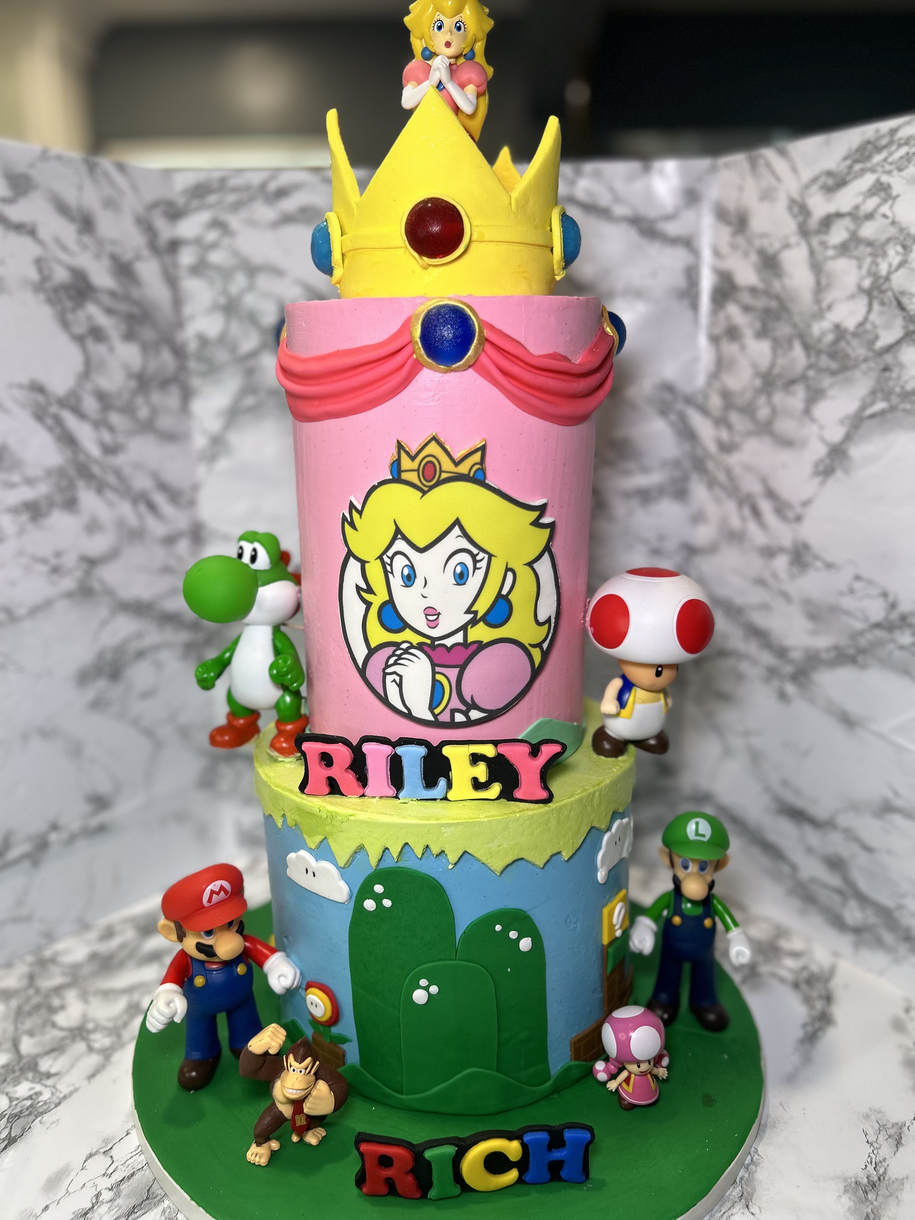 2 Tier Cakes