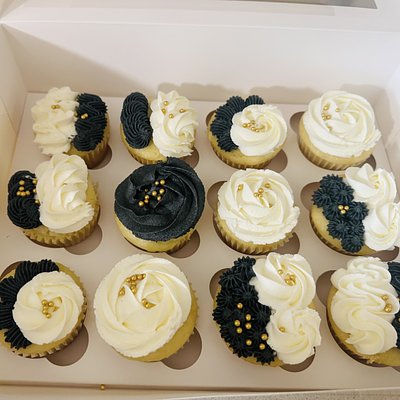 Custom Cupcakes 