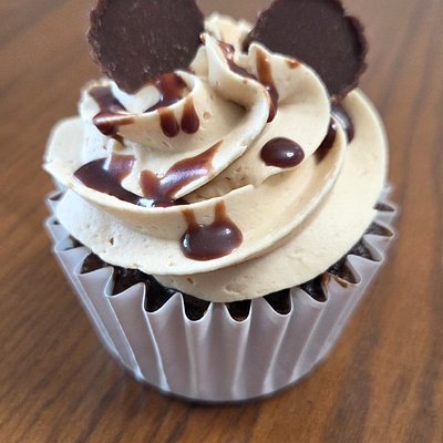 Peanut Butter Delight Cupcakes