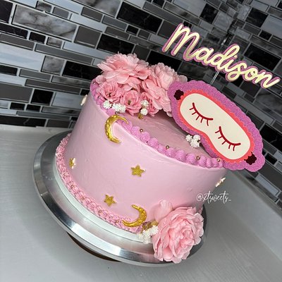 🎂 9” Round Cake