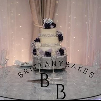 Custom Wedding Cakes