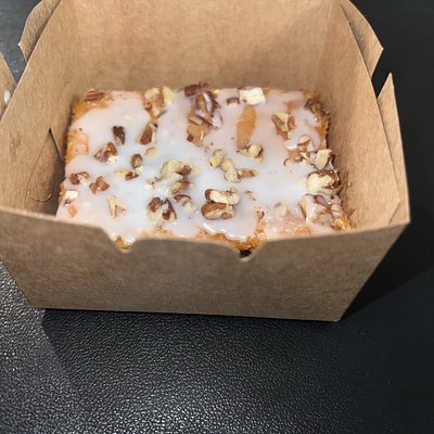 Sweet Potato Hunnie Bee Cake W/ Pecans Whole 9x13 Or /8 Pcs