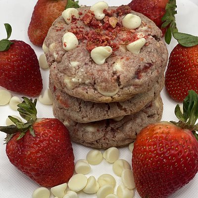Strawberries & Cream Cookies 1 Dozen 
