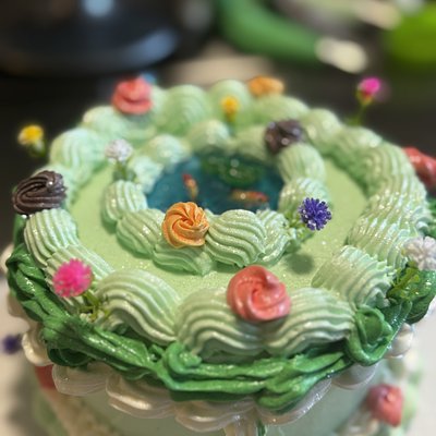 Koi Fish Pond Cake (5”)