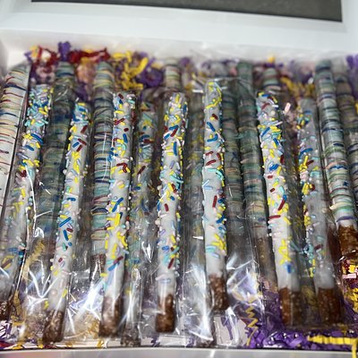 1 Dozen Chocolate Dipped Pretzels (Rods)