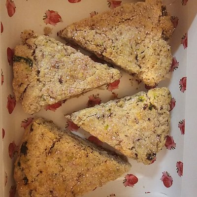 Strawberry Basil Scones 4 Pack