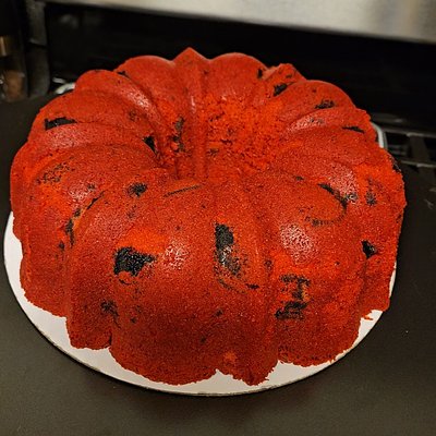 Red Velvet Oreo Poundcake 