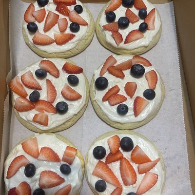 Mini Fruit Pizzas