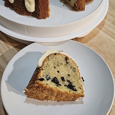Oreo Pound Cake