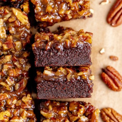 Gooey Pecan Pie Brown Butter Brownies 