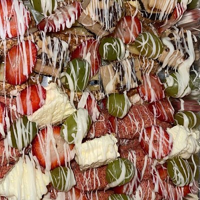 Event Size Deluxe Fruit Salad 🍏🍎🍍🍋🥝🍇🫐🍌🍓