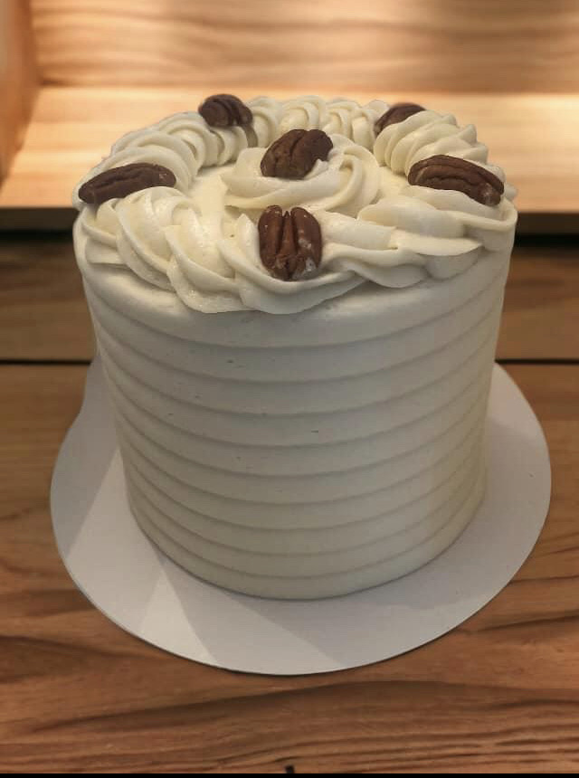 Small Cake - 6” Serves up to 20. 