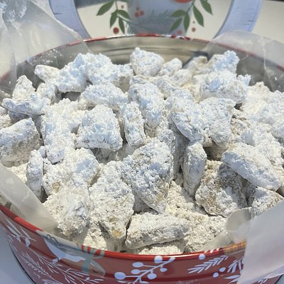 Pan De Polvo - Per Pound - Powdered Sugar