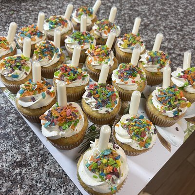 Dozen Cupcakes