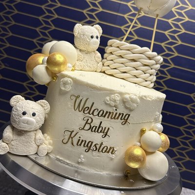 Custom Cakes 