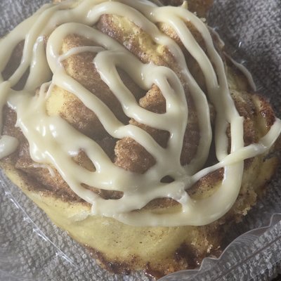Half Dozen Jumbo Cinnamon Rolls 