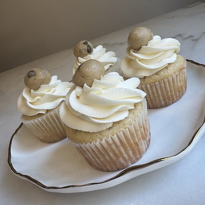 •Cookie dough Cupcakes•
