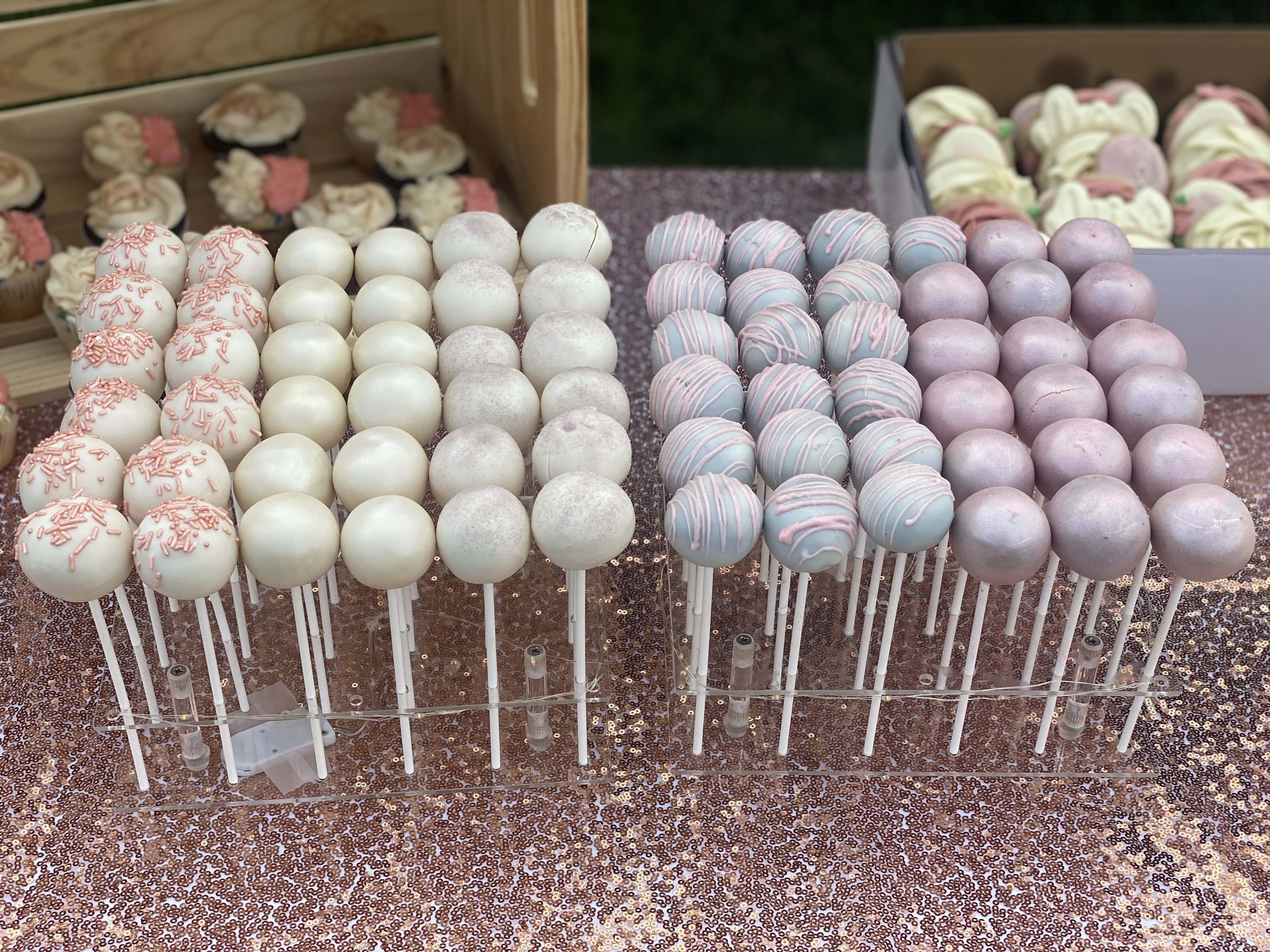 Custom Cake Pops
