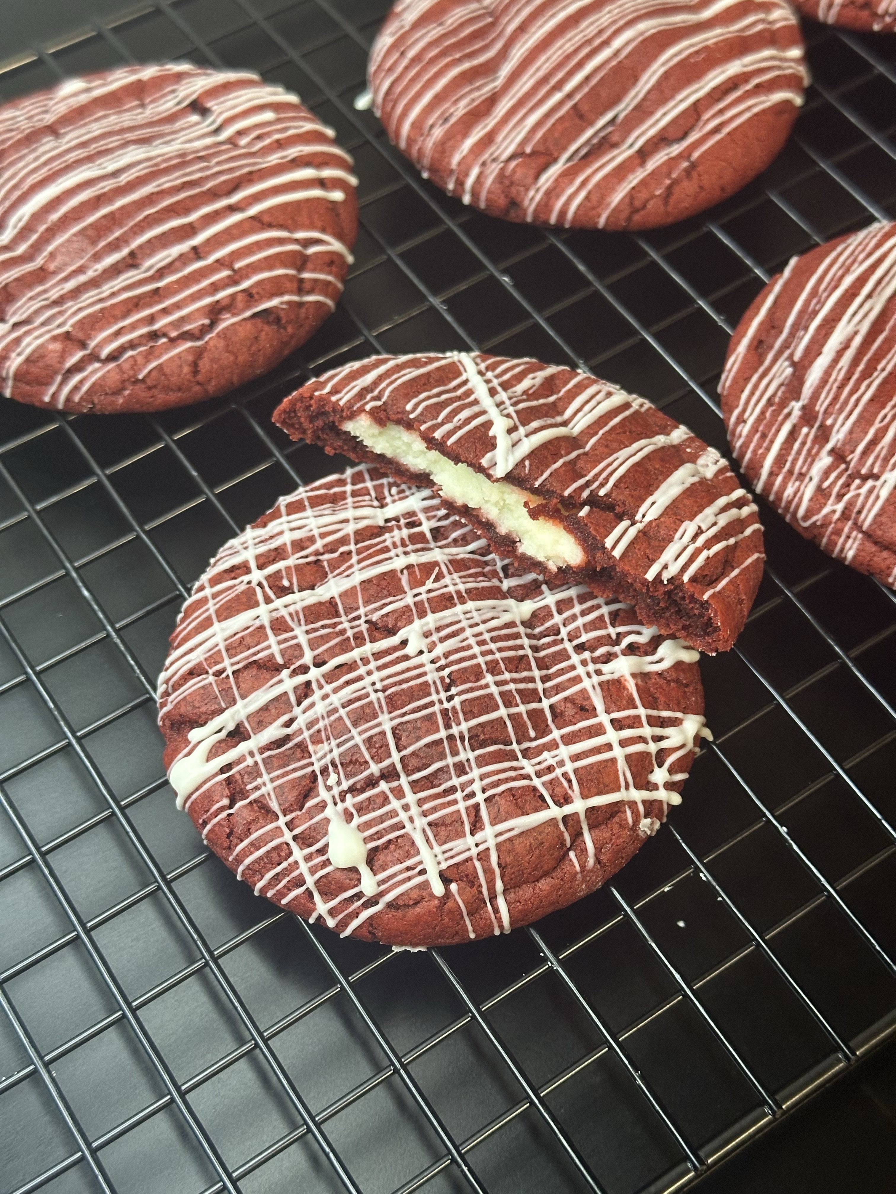 12 Velvet Bliss Cookies