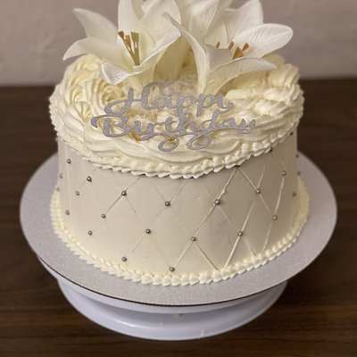 Beaded Two Layer 6” Cake