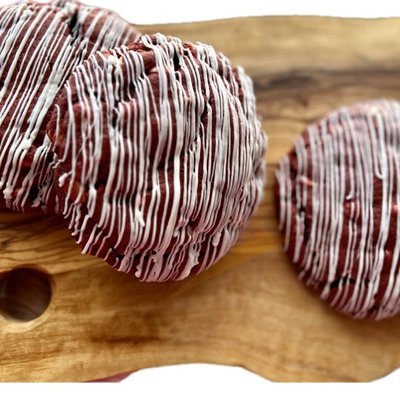 Red Velvet Cookies w/ Cream Cheese Chips