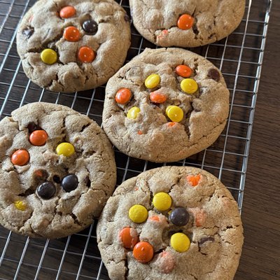 Reese’s Loaded Cookie 